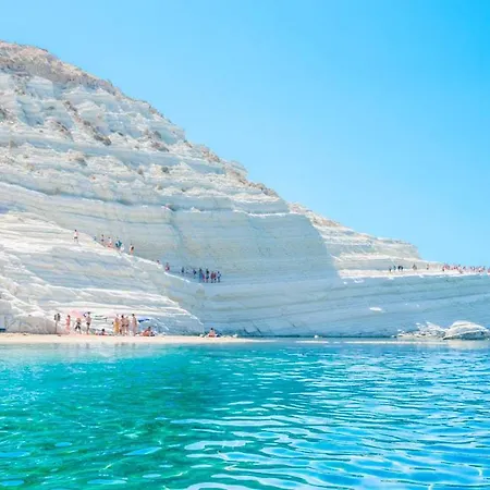 Vera Αγκριτζέντο